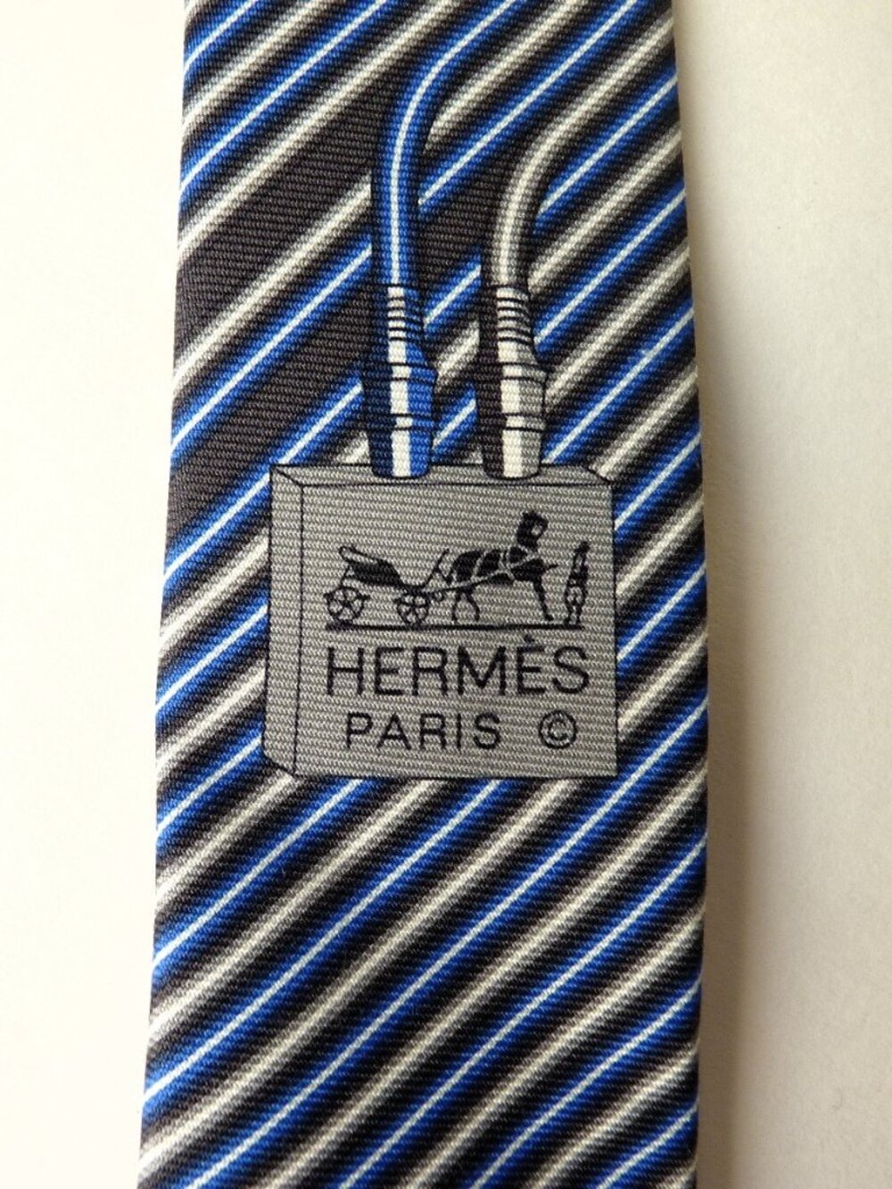 Hermès 645671 Audio Jack Input Stripes skinny silk tie